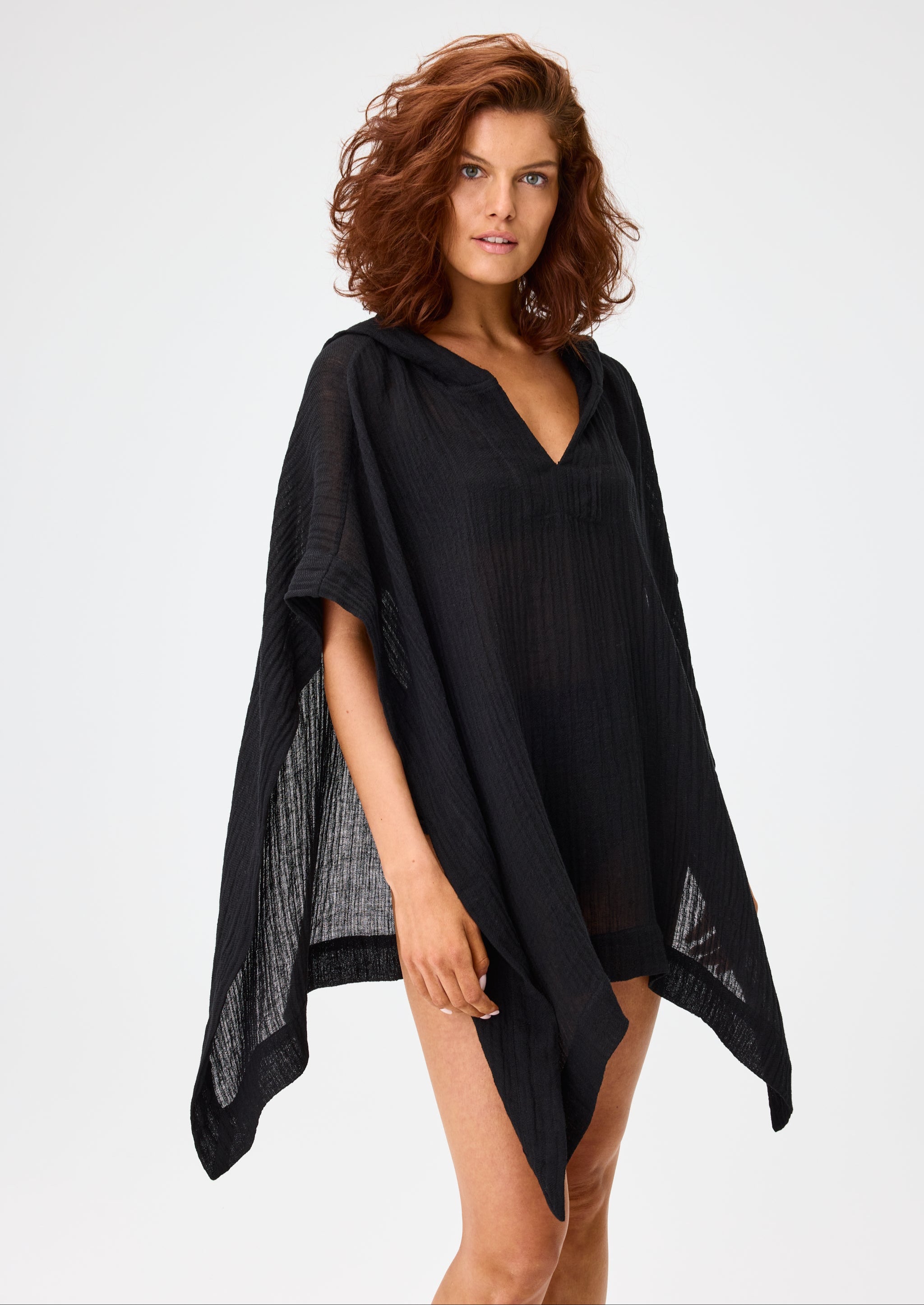THE BEACH PONCHO SHORT in BLACK GAUZE