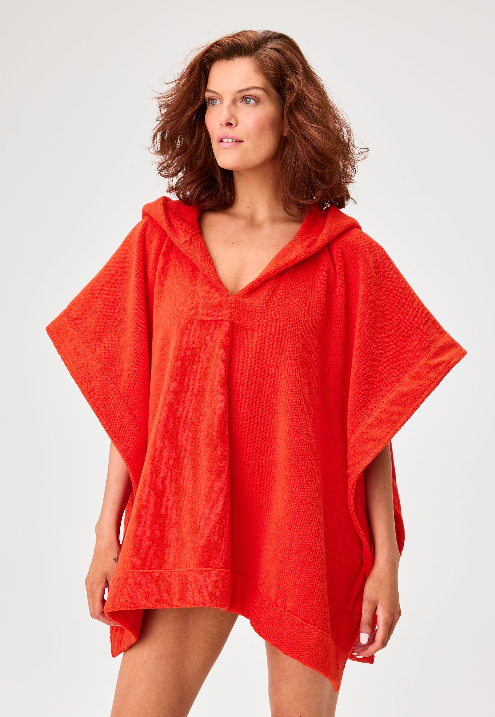 THE BEACH PONCHO in TOMATO TERRY CLOTH