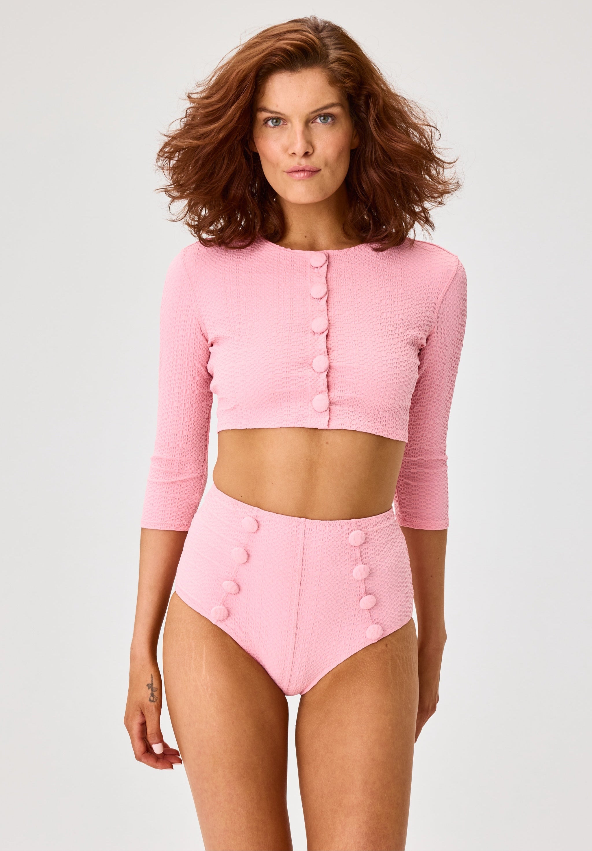 THE CARDIGAN in PINK SEERSUCKER