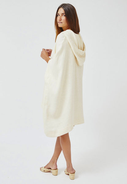 THE HOODED PONCHO in SAND HONEYCOMB LINEN