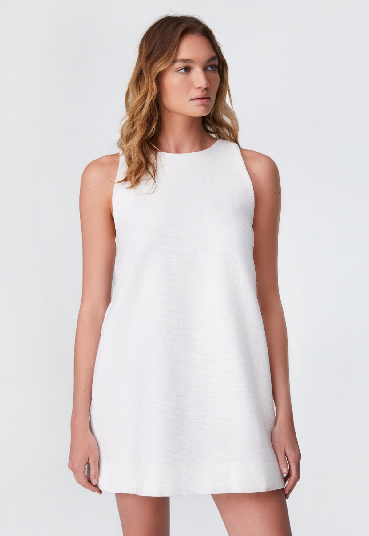 THE SHIFT DRESS in WHITE TEXTURED COTTON