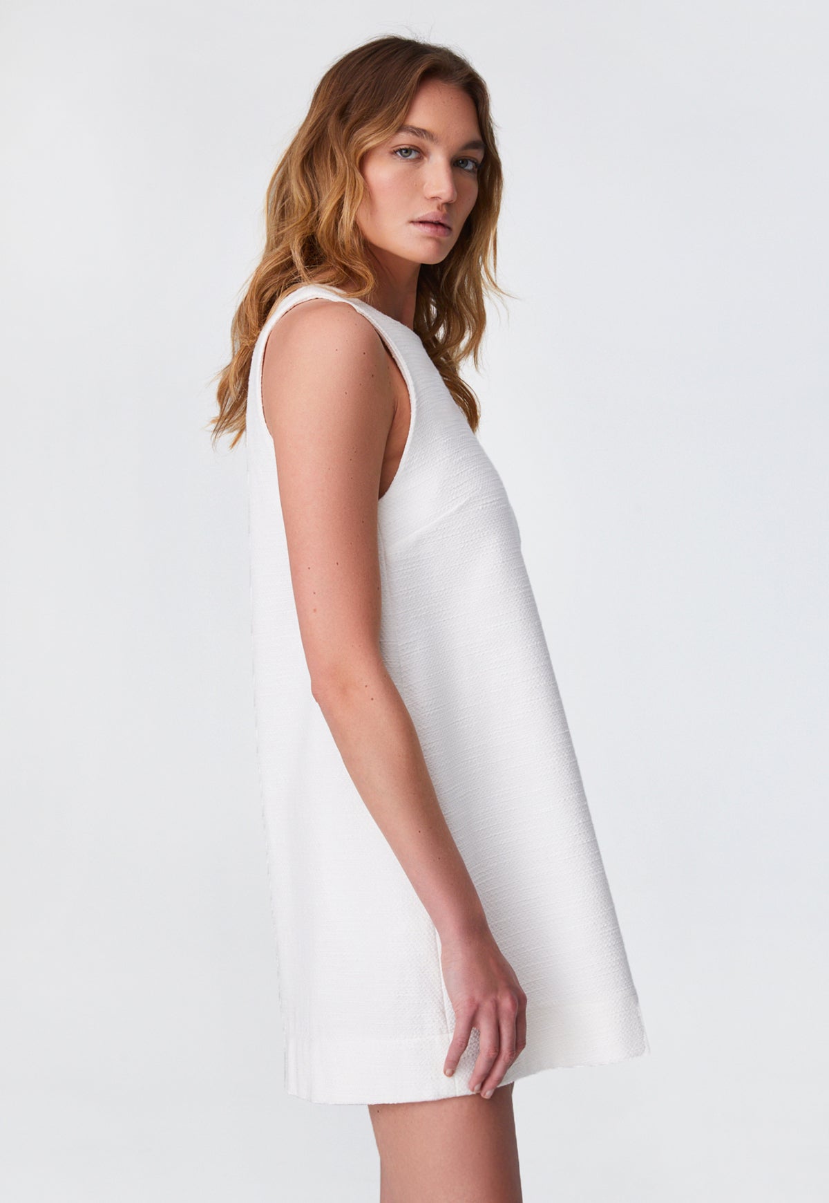 THE SHIFT DRESS in WHITE TEXTURED COTTON