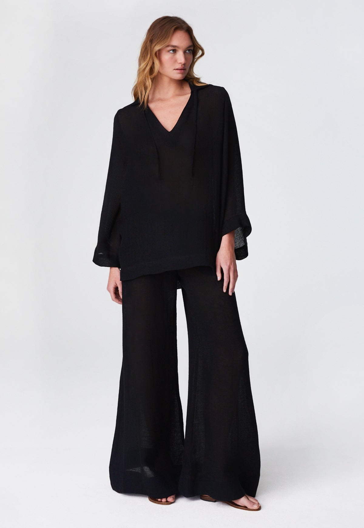 THE LOW-WAIST WIDE LEG PANT in BLACK ORGANIC GAUZE