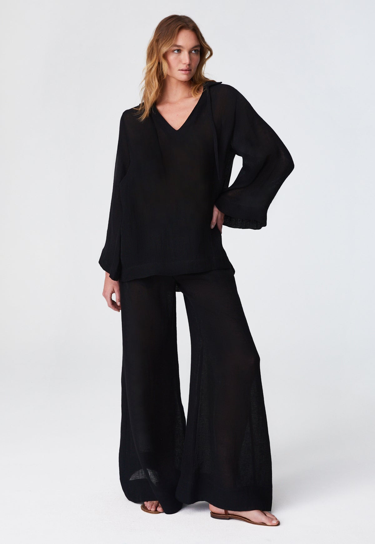 THE LOW-WAIST WIDE LEG PANT in BLACK ORGANIC GAUZE
