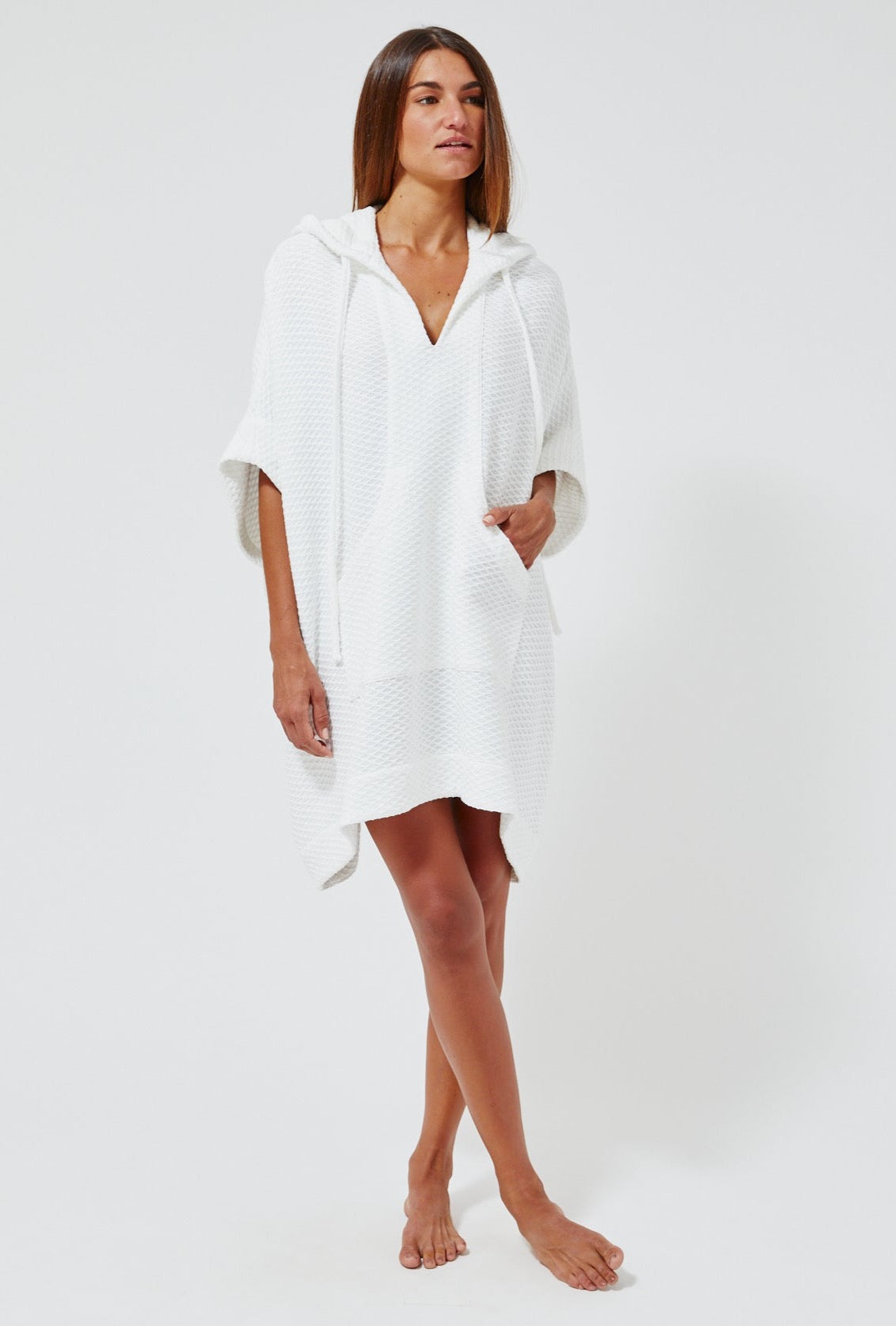 THE HOODED PONCHO in WHITE HONEYCOMB PIQUE