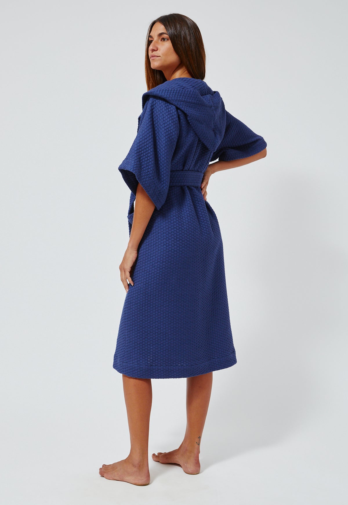 THE DRESSING DOWN in HOODED NAVY HONEYCOMB PIQUE