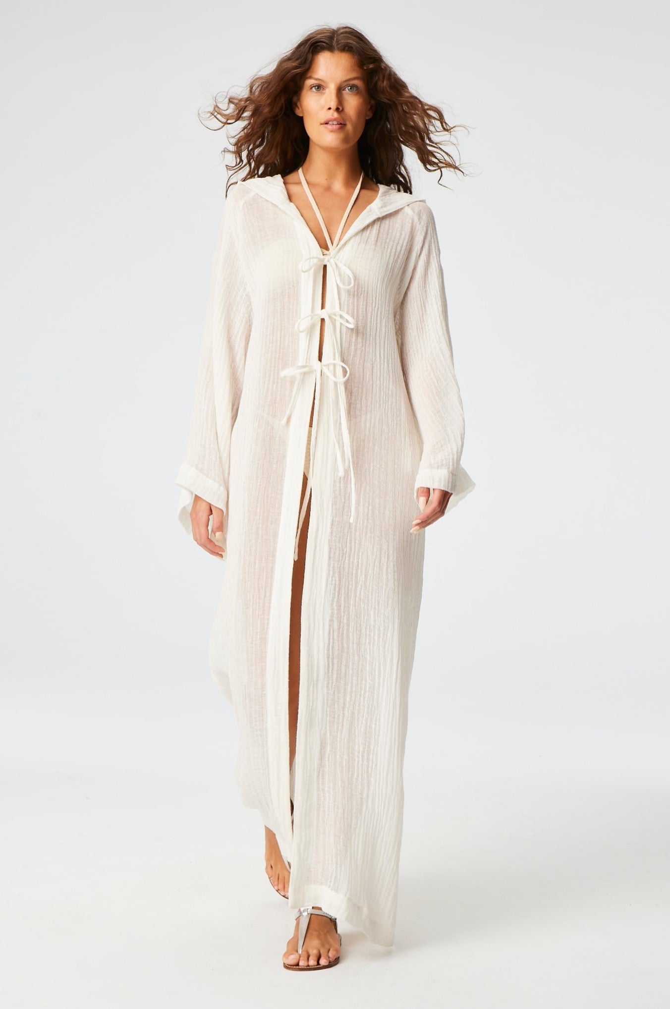 THE BEACH CAPE in WHITE SORRENTO GAUZE