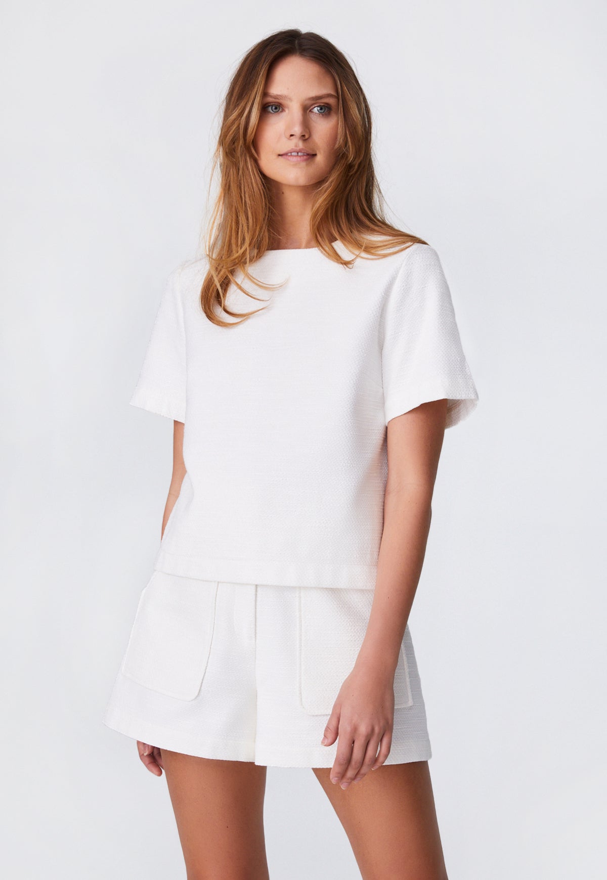 THE T-SHIRT in WHITE TEXTURED COTTON