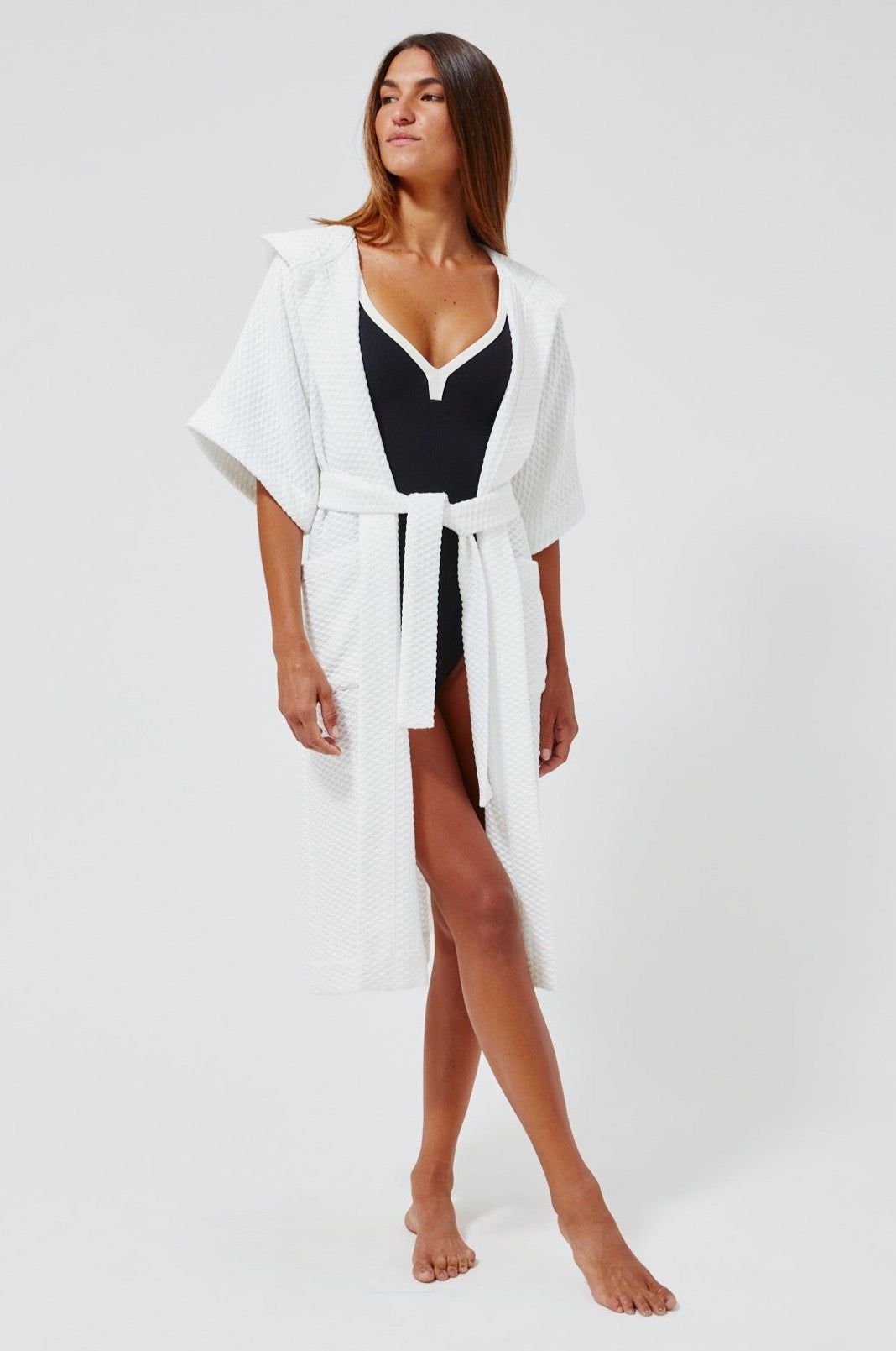HOODED WHITE HONEYCOMB PIQUE DRESSING GOWN