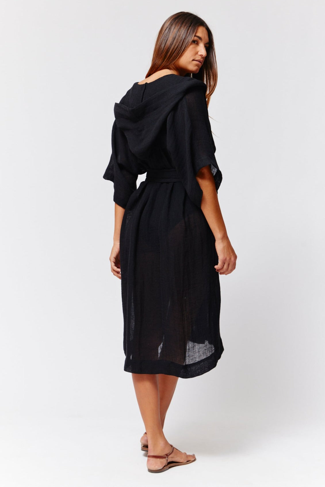 THE HOODED DRESSING GOWN in Black Organic Gauze Black Organic Gauze / 2023RES389 BOG / 4 - L THE HOODED DRESSING GOWN in Black Organic Gauze Black Organic Gauze / 2023RES389 BOG / 4 - L