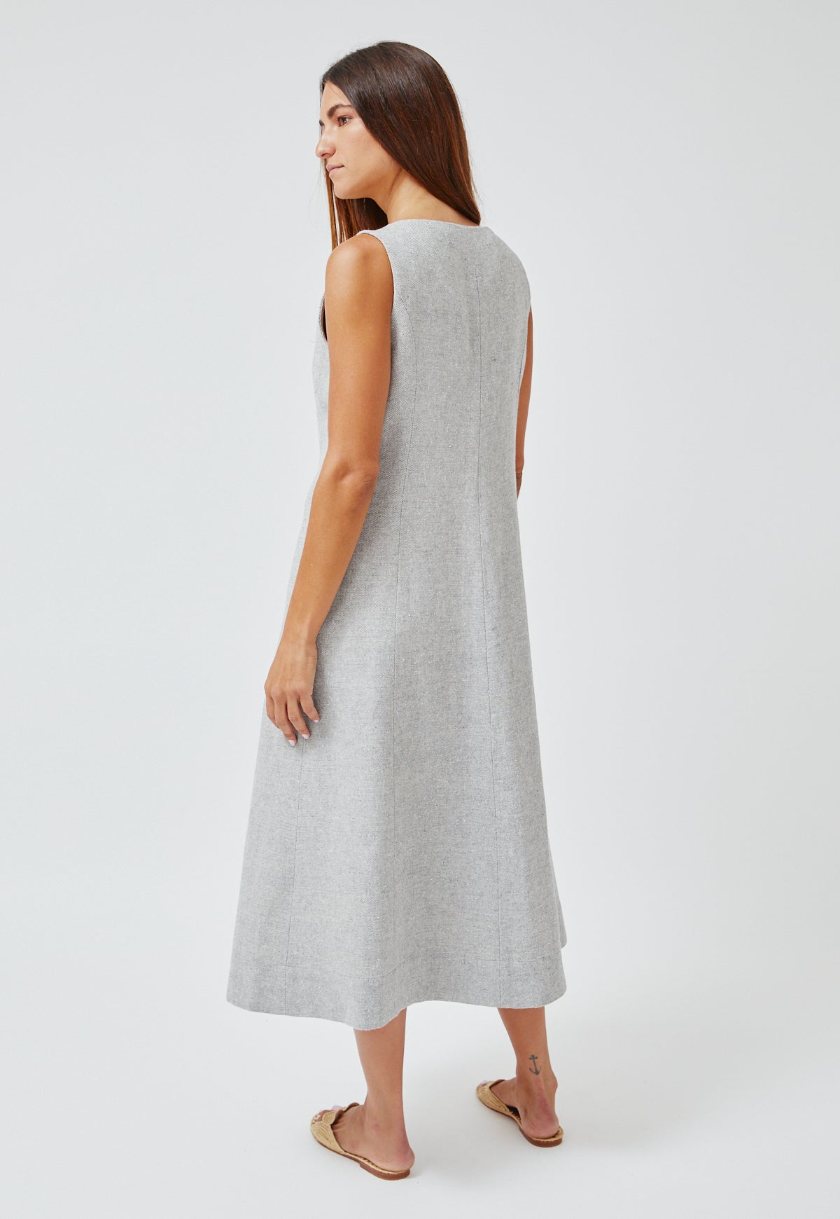 THE SCALLOP WRAP DRESS in VINTAGE BLUE SUMMER TWEED LINEN